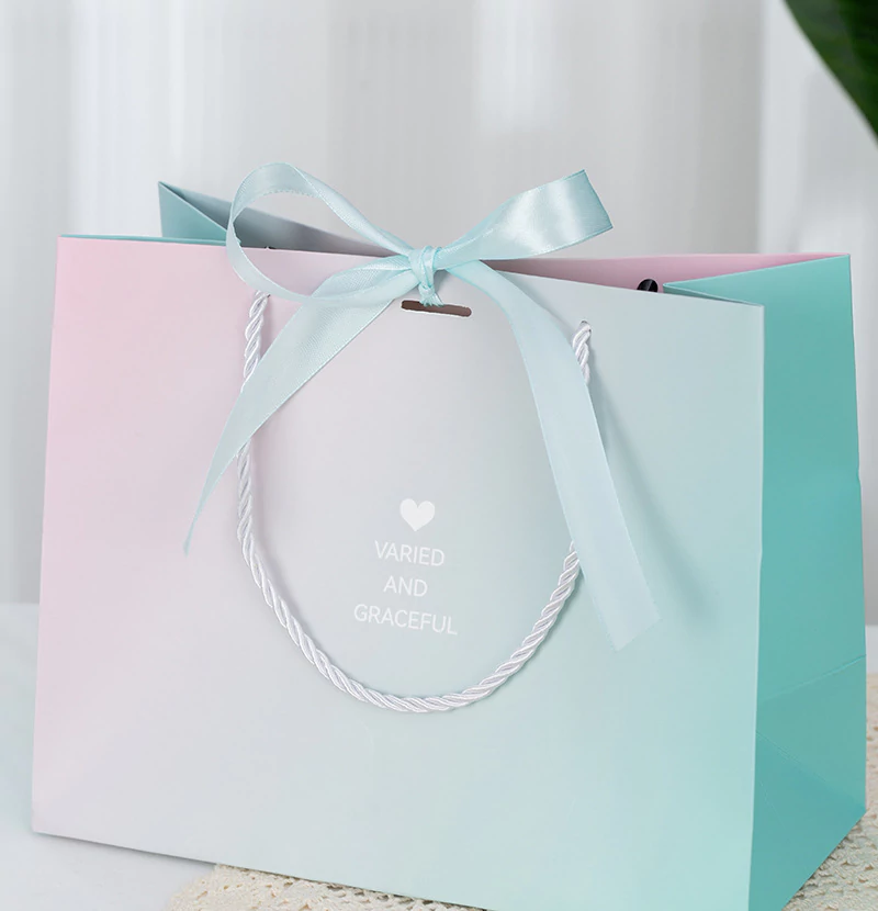 Gradient color handheld paper bag front and side